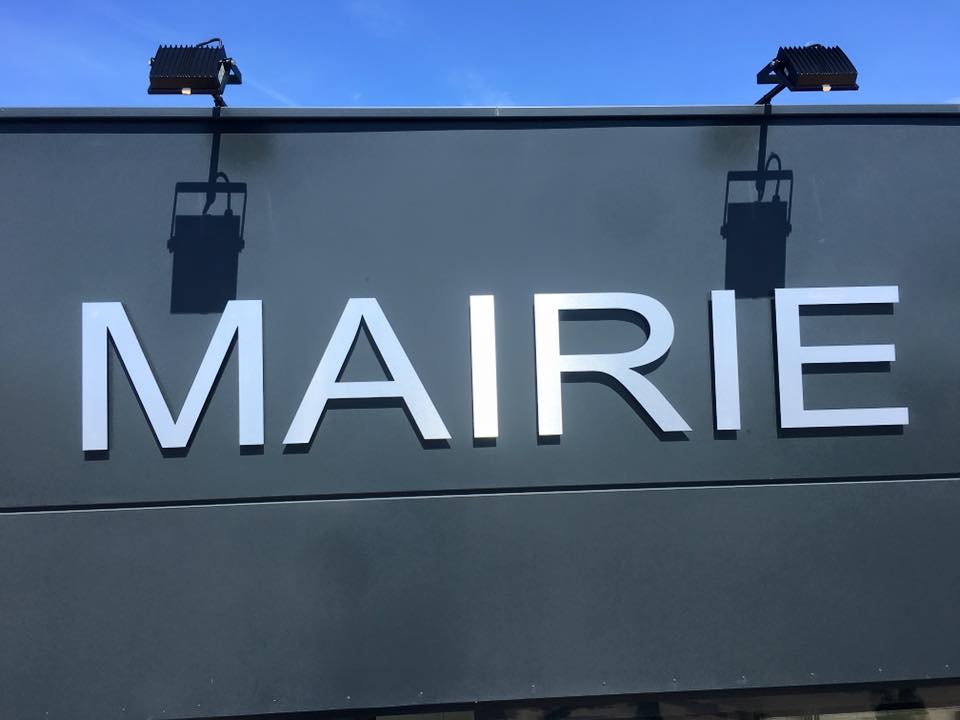 enseigne lettres alu brossées2