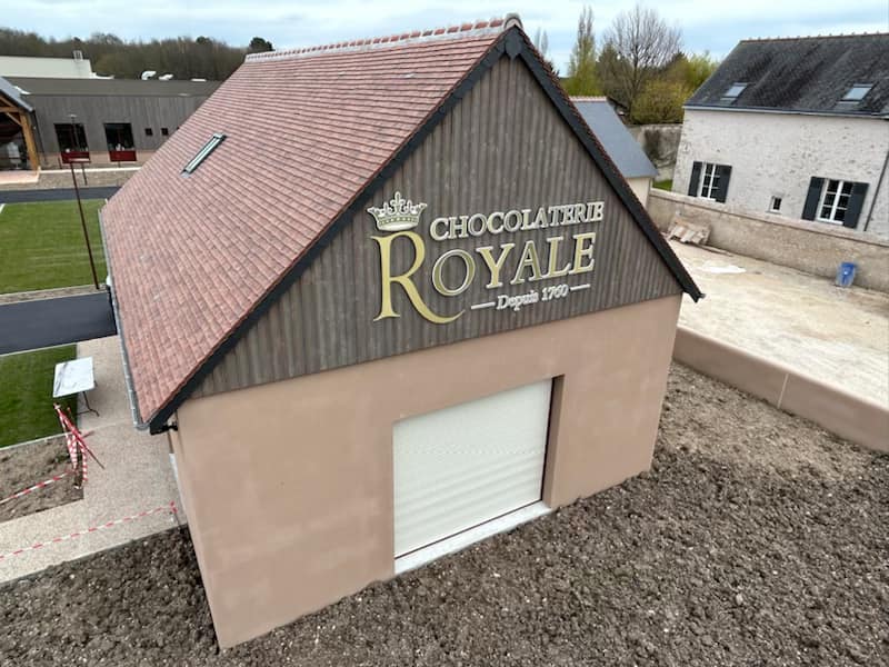 enseigne lettres alu or